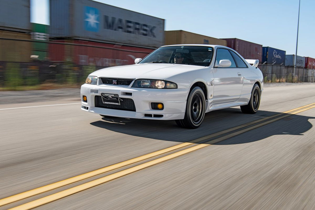 10 Reasons to Love the R33 GTR